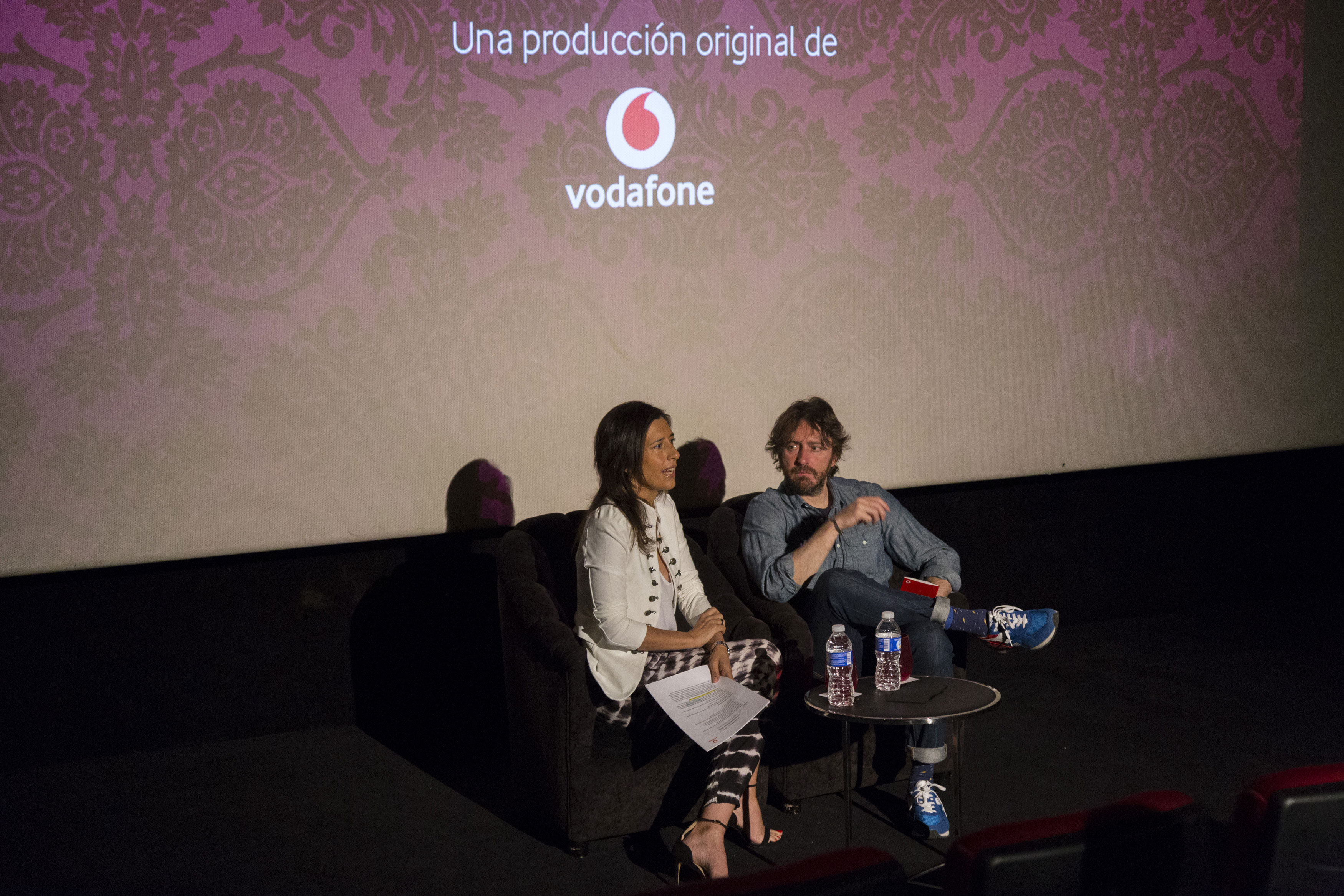 Vodafone presenta la primera serie transmedia 100% móvil
 