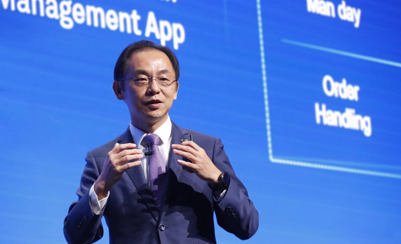 Ryan Ding, director del consejo ejecutivo de Huawei y presidente mundial de la Unidad de Negocio de Operadore