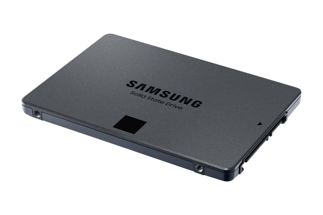 Samsung presenta su nueva línea de unidades de estado sólido 860 QVO SSD
 