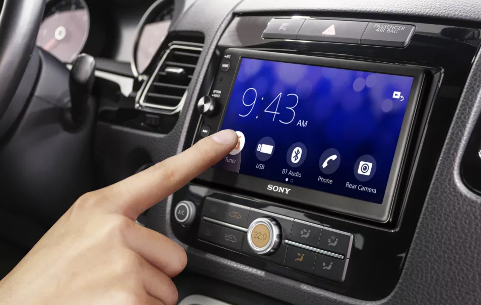 Sony lanza su receptor multimedia para coches compatible con CarPlay y Android Auto