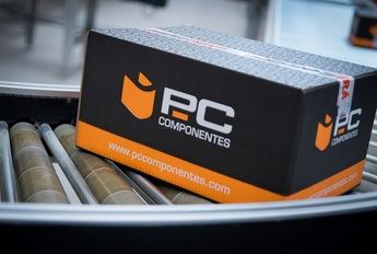 PcComponentes lanza su tarifa plana de envíos premium para competir con Amazon Prime