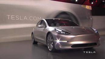 Tesla suma estaciones de carga en España, ¿para cuándo sus coches?