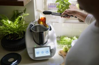 Thermomix TM6, conectada y táctil