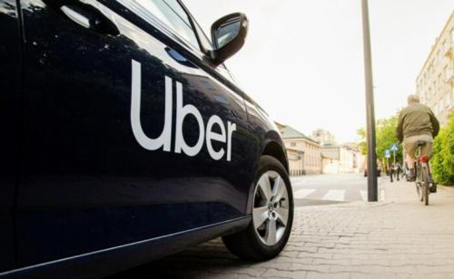 Uber lanza viajes compartidos e integra trenes en su aplicación