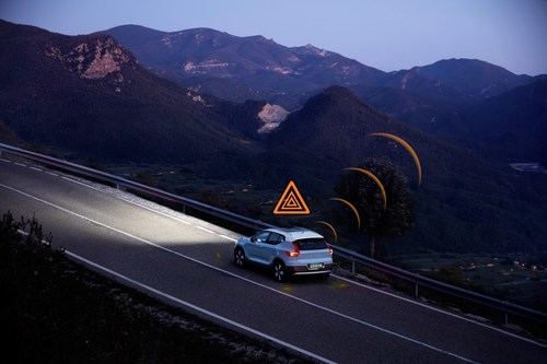 Los coches Volvo se advertirán entre sí en las carreteras europeas