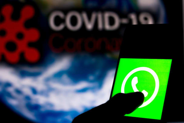 WhatsApp limita el envío de mensajes en masa para combatir los bulos relacionados con el coronavirus
