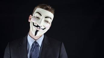 Absuelven a los tres españoles acusados de ser de Anonymous