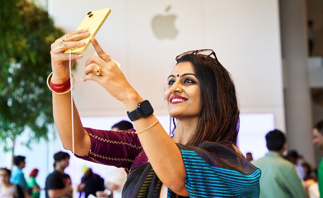 Apple avanza en su inversión millonaria en la India de la mano de Foxconn