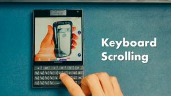 Así es Titan 2, el smartphone con teclado físico y doble pantalla que revive la esencia BlackBerry