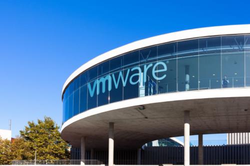 Broadcom negocia la compra del gigante VMware