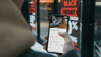 El 55% de los compradores del Black Friday prevé usar IA, pero pocos le confiarían el pago