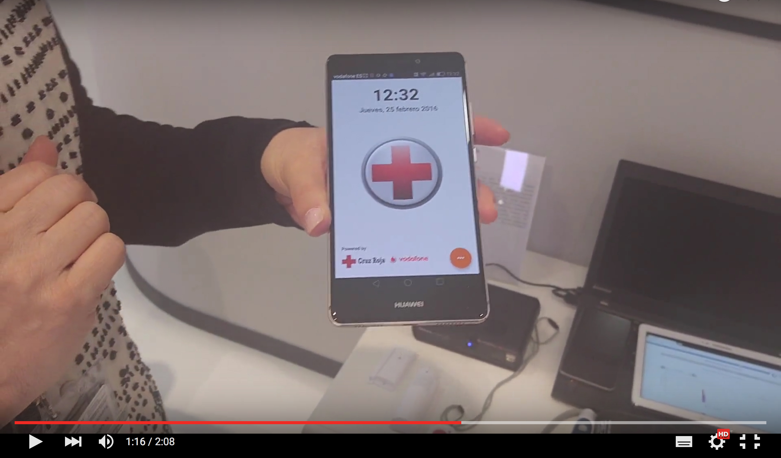 Fundación Vodafone y Cruz Roja España crean Carelife, una solución de teleasistencia avanza