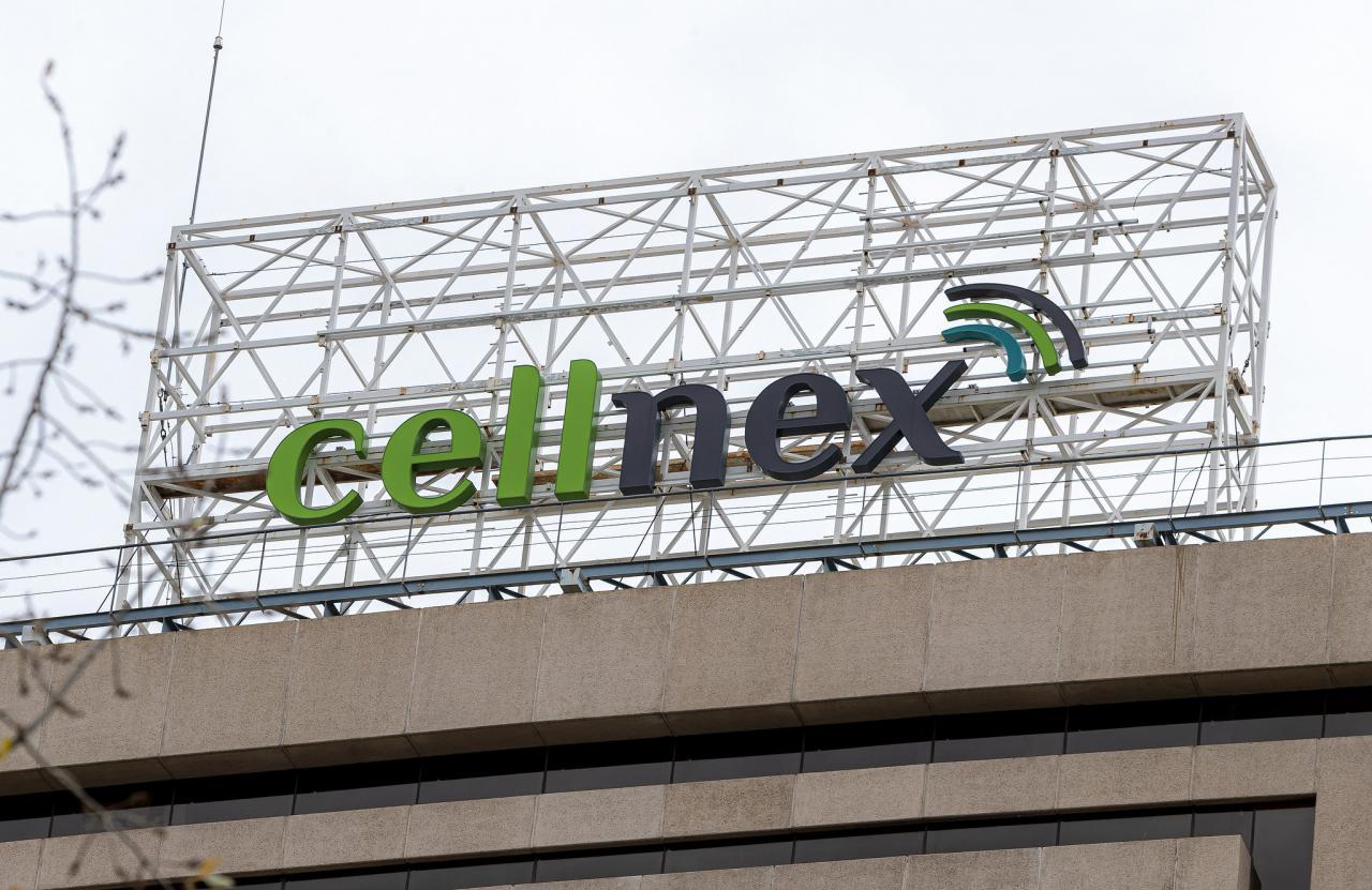 Cellnex compra por 10.000 millones las torres de CK Hutchison en Europa