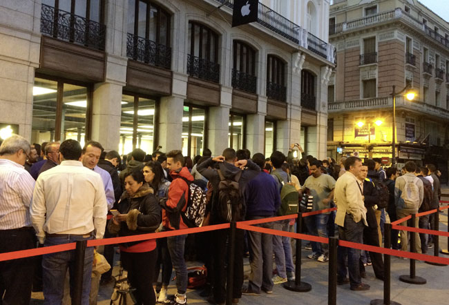 Comienzan las ventas de iPhone 6 y iPhone 6 Plus en España