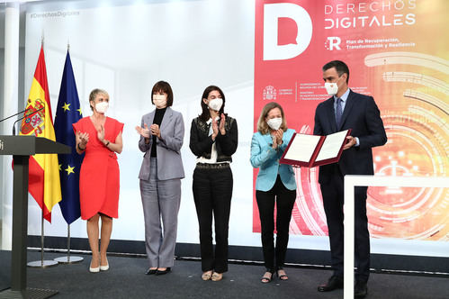 Sánchez presenta la Carta de Derechos Digitales con seis ejes clave