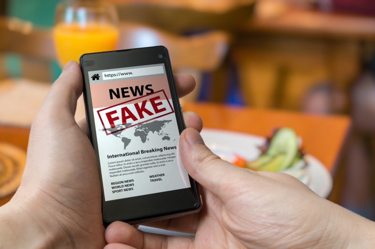 Google, Facebook y Twitter incumplen sus promesas para luchar contra las 'fake news'