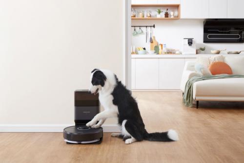 Pelos, excrementos y ruidos, las claves de los robots aspirador para limpiar un hogar con perros