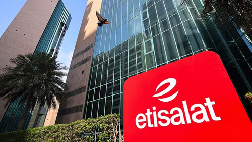 e& recupera el nombre Etisalat cuatro años después y redefine su estrategia para la era de la IA