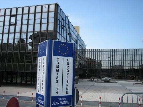 La Unión Europea busca regular las patentes de los dispositivos inteligentes