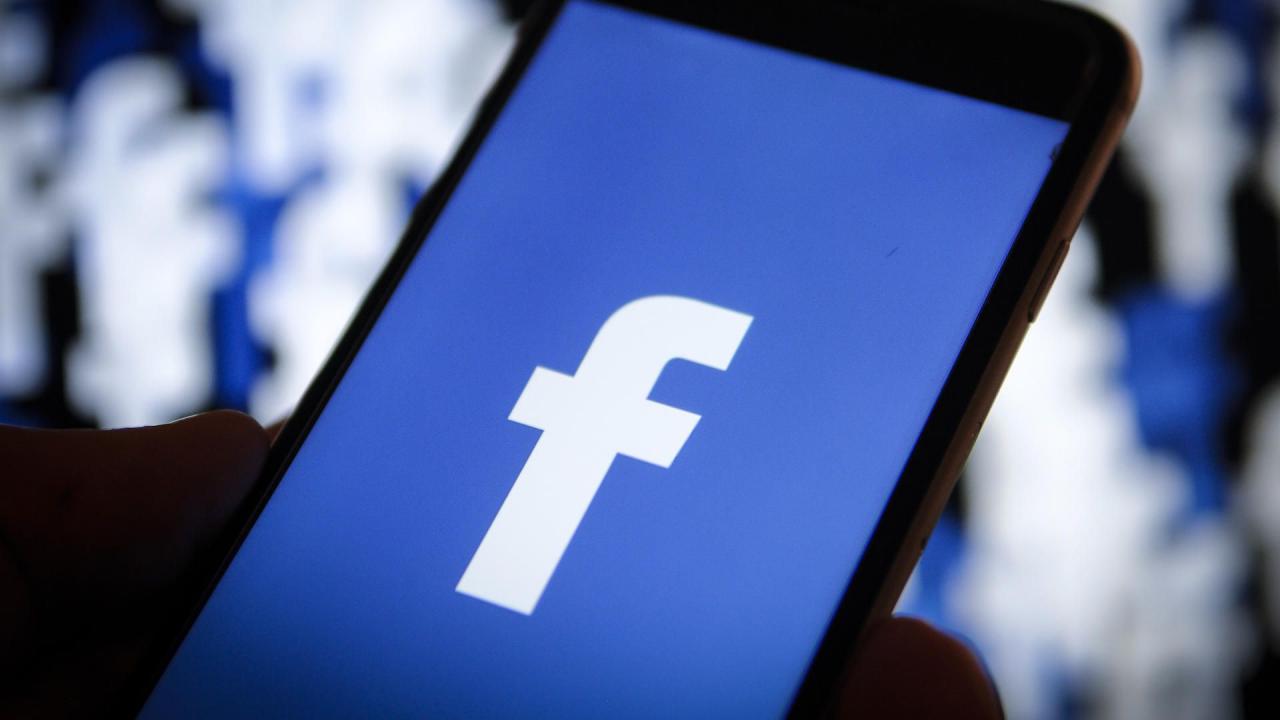 FACUA denuncia a Facebook por su procedimiento sobre los derechos de los datos personales de usuario
 