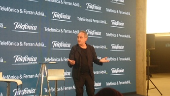 Ferrán Adriá y Telefónica renuevan