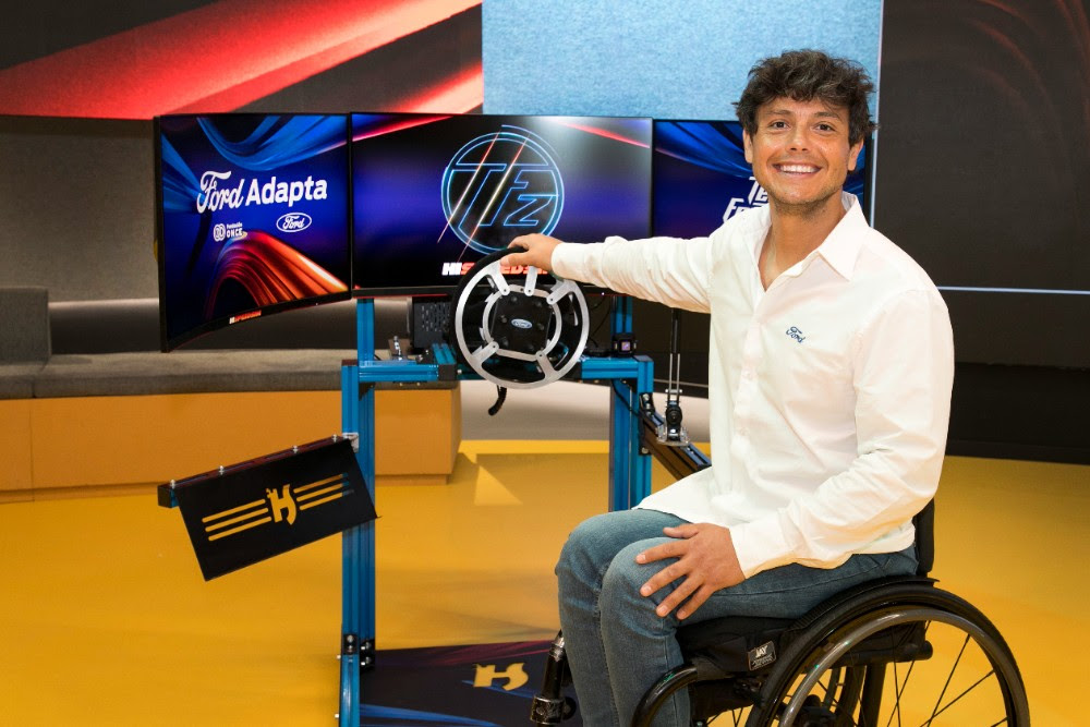 Ford y Fundación ONCE lanzan el primer simulador de simracing adaptado a las personas discapacitadas