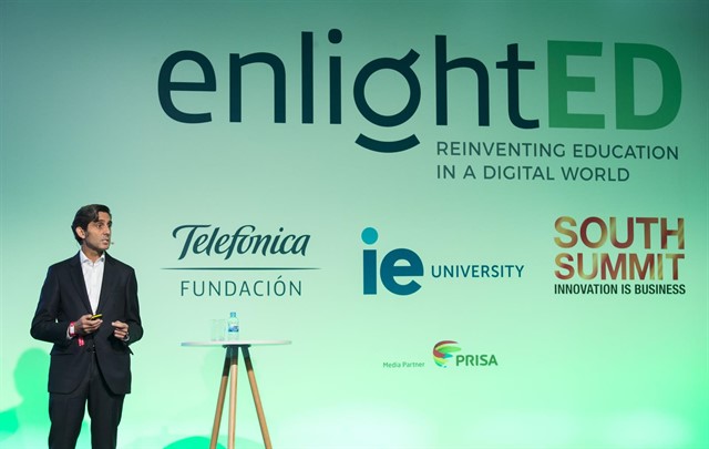 Álvarez-Pallete inaugura enlightED hablando sobre disrupción tecnológica en educación
 