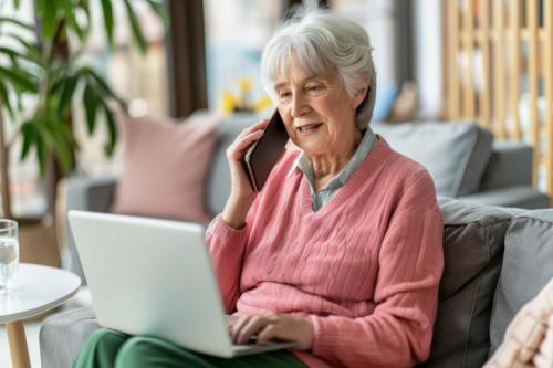 Los mayores también se conectan: uno de cada tres españoles de más de 75 años ya usa Internet a diario