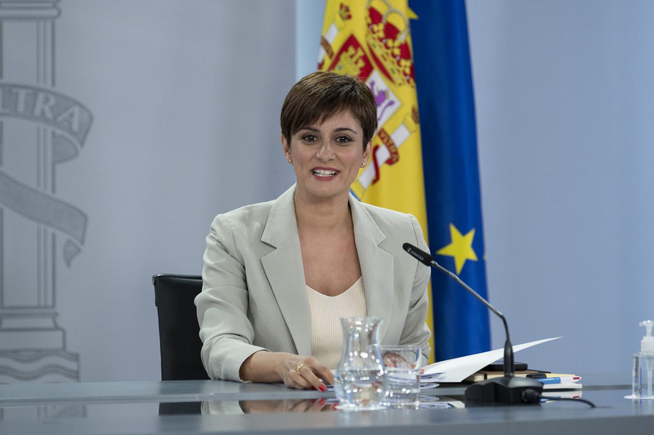 La ministra de Política Territorial y portavoz del Gobierno, Isabel Rodríguez, durante la rueda de prensa posterior al Consejo de Ministros