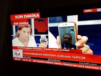 Turquía: Presidente Erdogan pide vía Facetime frenar golpe de Estado