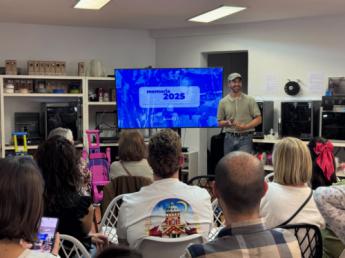 Ayúdame3D impulsa la tecnología social y entrega 330 dispositivos gratuitos en un año récord