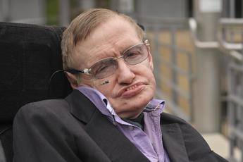 Por qué Hawking teme a la inteligencia artificial