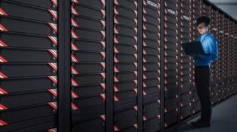 Hitachi Vantara refuerza su apuesta por la IA empresarial con la nueva plataforma VSP One Block High End