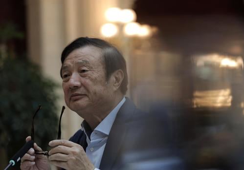 El fundador de Huawei asegura que nunca compartirían datos con el régimen chino