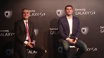 El Galaxy S5 se estrena con Iker Casillas como padrino