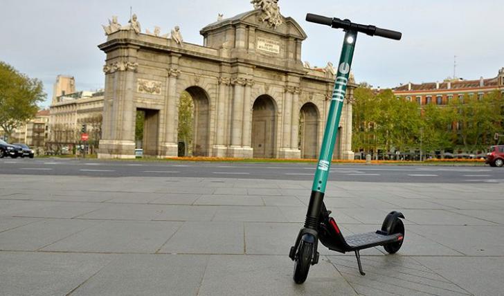 SEAT entra en el negocio de los patinetes eléctricos de la mano de UFO