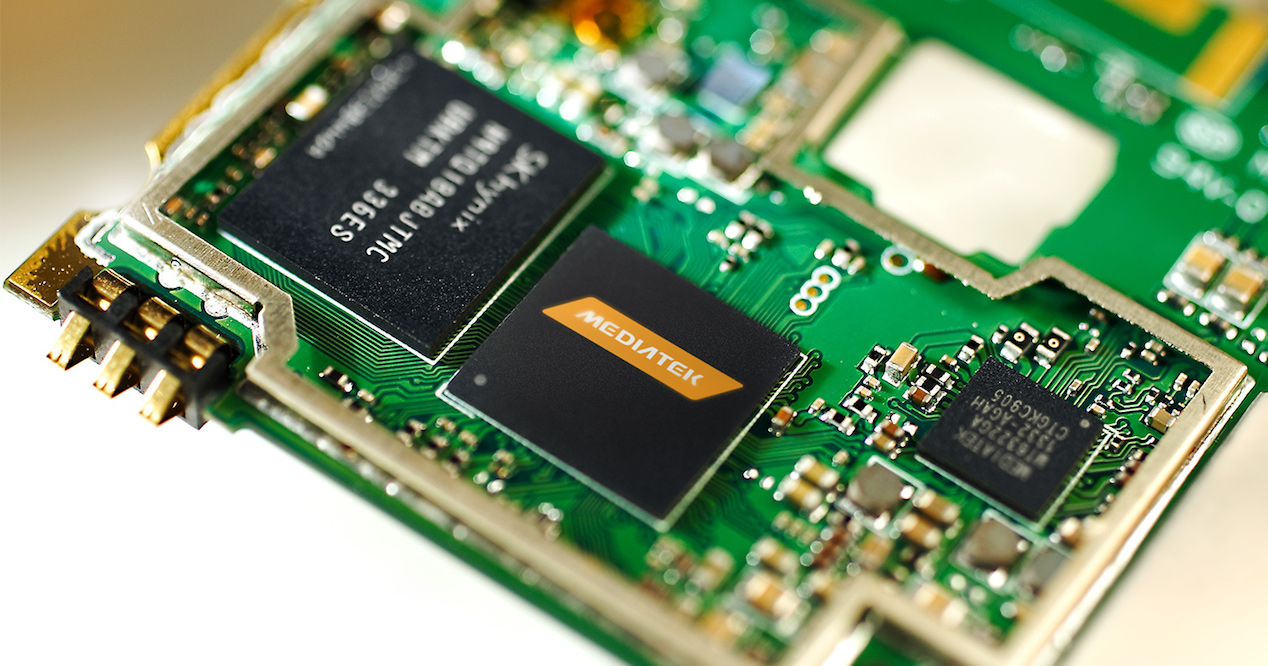 Intel cierra un macroacuerdo para fabricar los chips de Mediatek