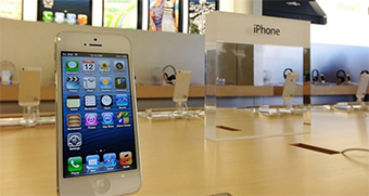 Apple idea un plan renove para migrar al iPhone 5