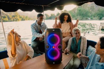 ¿Sonido para una fiesta, para una excursión, para nadar...? JBL-Harman lo tiene