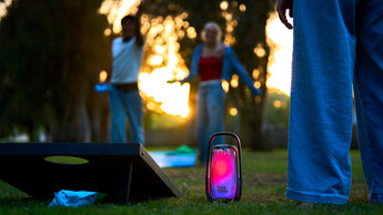 JBL renueva sus altavoces Pulse y PartyBox con más potencia, IA y Auracast