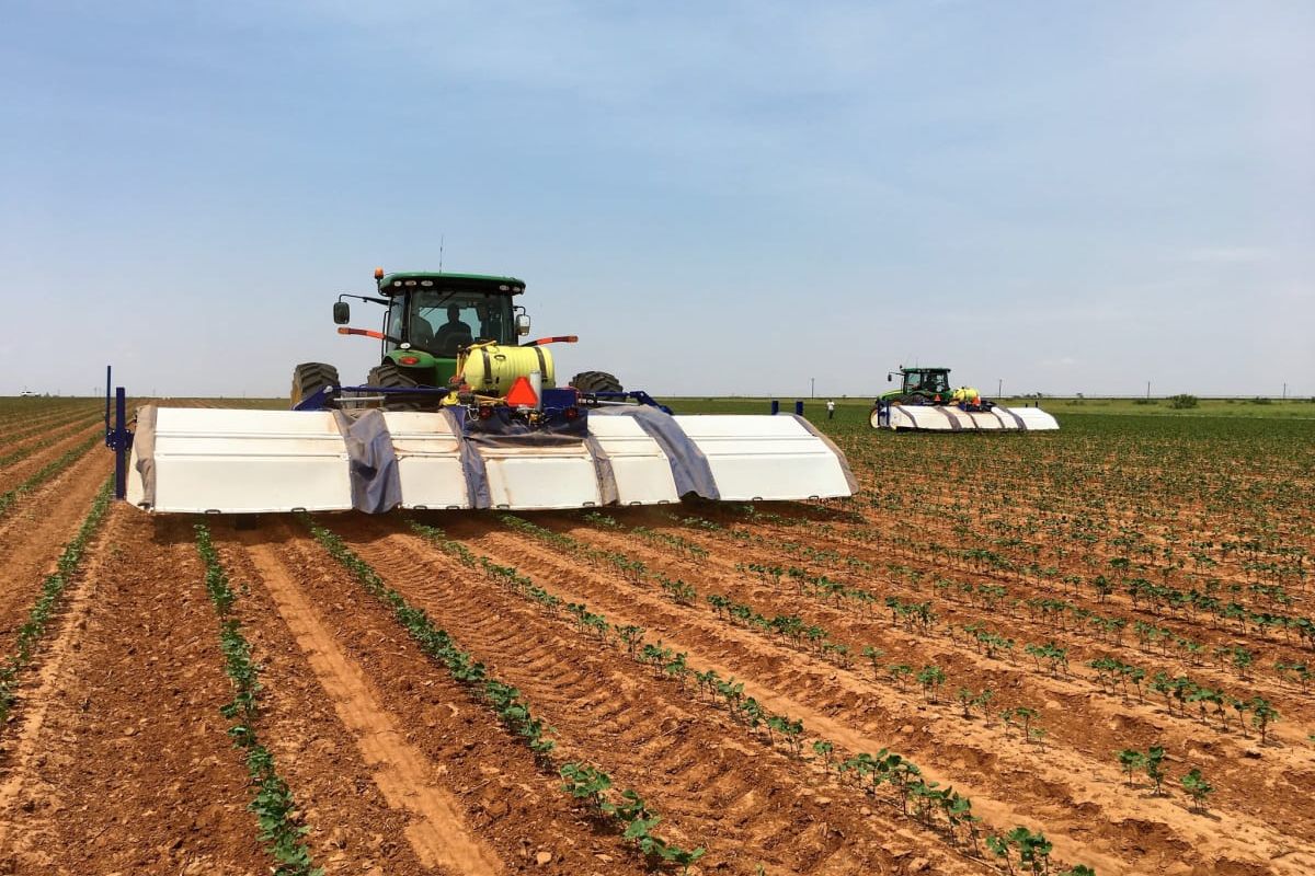 John Deere adquiere una startup de IA para enseñar a sus tractores a cultivar