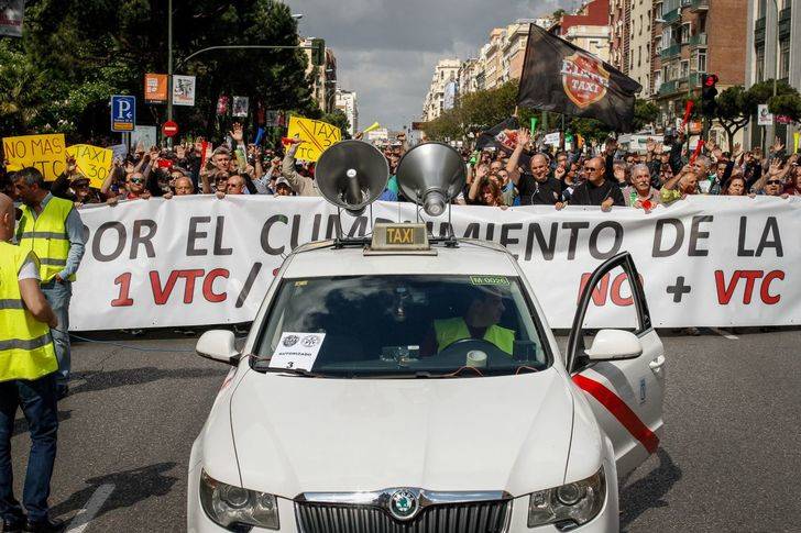 Huelga general de taxis contra las plataformas VTC