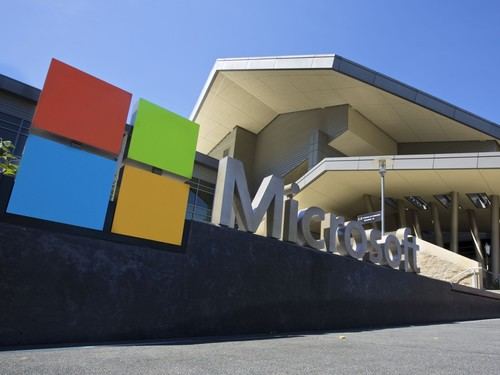 Microsoft cede y tributará en España