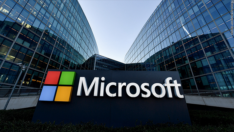 Microsoft acaba con seis dominios falsos de un grupo de hackers rusos
 