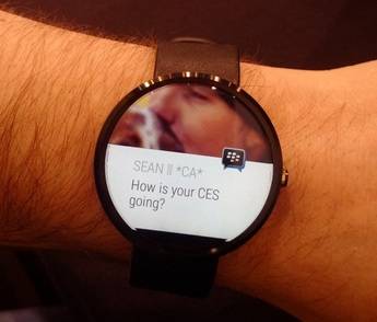 CES 2015: Blackberry Messenger llega a Android Wear