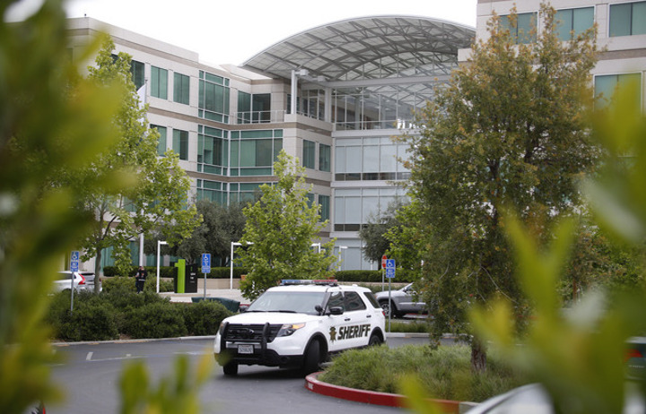 Encuentran un cadáver en la sede de Apple