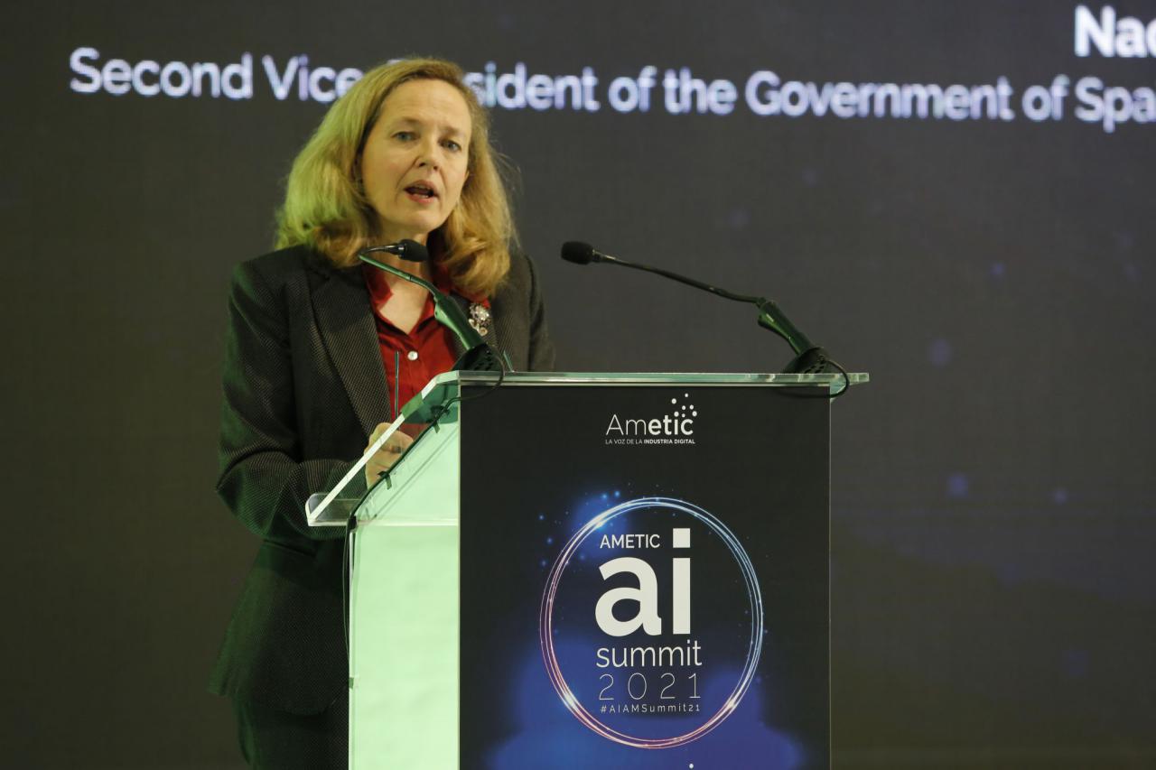 Nadia Calviño, vicepresidenta segunda del Gobierno y ministra de Asuntos Económicos y Transformación Digital de España, durante su intervención en el AI Summit 2021 de Ametic