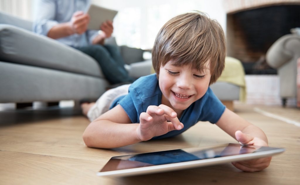 Enseña buenos hábitos digitales a tus hijos con estos 5 tips!