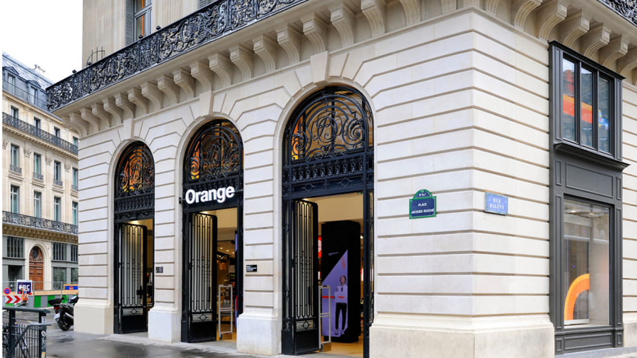 Orange vende el 50% de su negocio de red FTTH rural en Francia y crea Orange Concessions