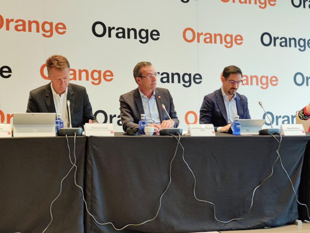 El equipo directivo de Orange España presenta los resultados económicos relativos al tercer trimestre de 2022